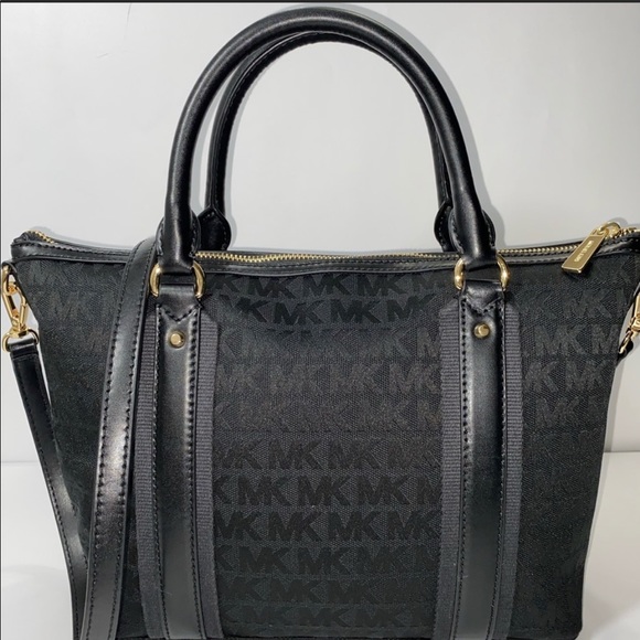 Michael Kors Griffin Satchel M  black leather. - Picture 4 of 11